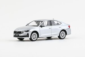 Škoda Octavia IV FL (2024) Stříbrná Brilliant